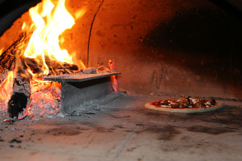 Authenthic Pizzas-Marinara & Margherita The two most famous pizzas in the World